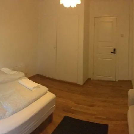 Guesthouse-tanke Svilands בית הארחה *